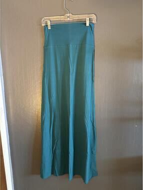 EEVEE Women's Teal Maxi Skirt - New with Tags